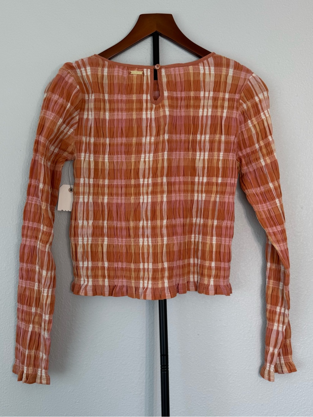 Billabong NWT Check Me Out Long Sleeve Smocked Crop Top Sunburnt Women Size M - Picture 11 of 15